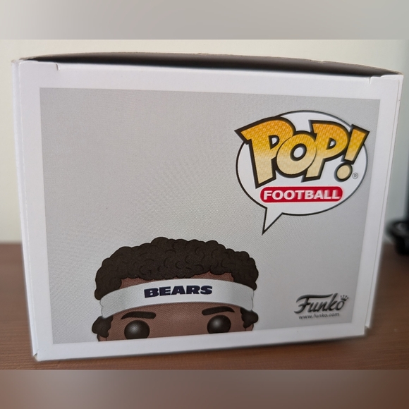 Funko Pop!  Walter Payton Chicago Bears Vinyl Figure #78 - Picture 6 of 8